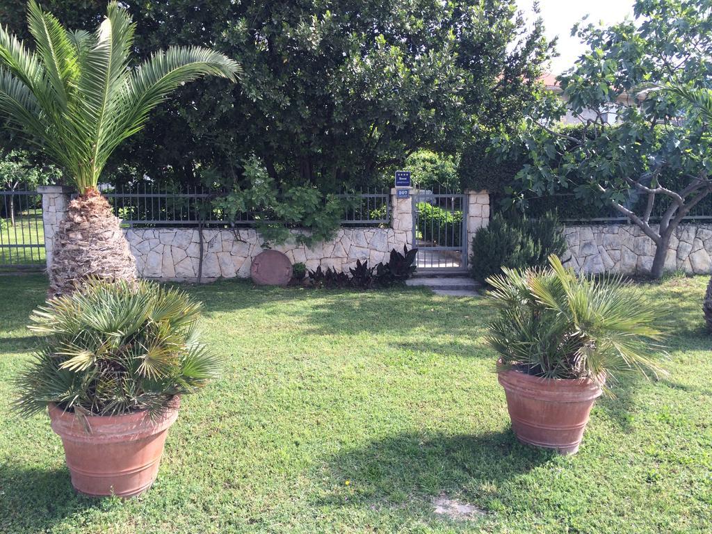 Yacht Beach Apartments Kaštela Εξωτερικό φωτογραφία