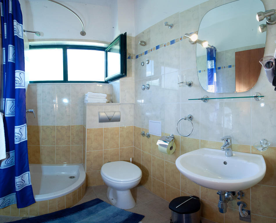 Yacht Beach Apartments Kaštela Δωμάτιο φωτογραφία