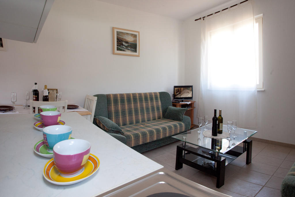 Yacht Beach Apartments Kaštela Δωμάτιο φωτογραφία