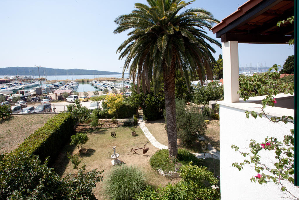 Yacht Beach Apartments Kaštela Εξωτερικό φωτογραφία