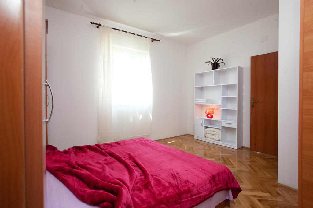 Yacht Beach Apartments Kaštela Εξωτερικό φωτογραφία
