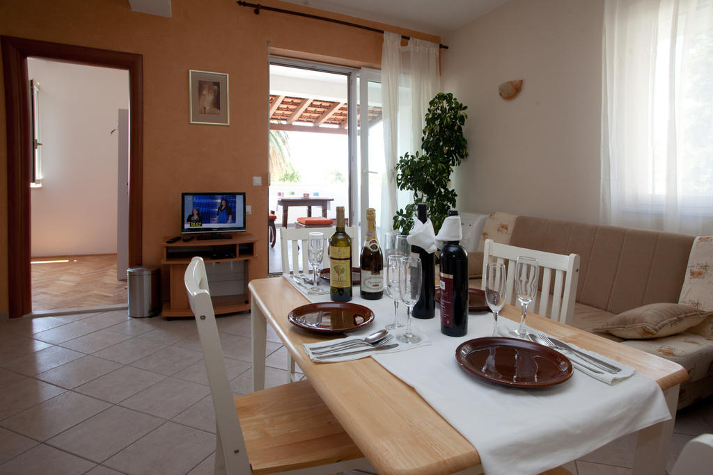 Yacht Beach Apartments Kaštela Εξωτερικό φωτογραφία