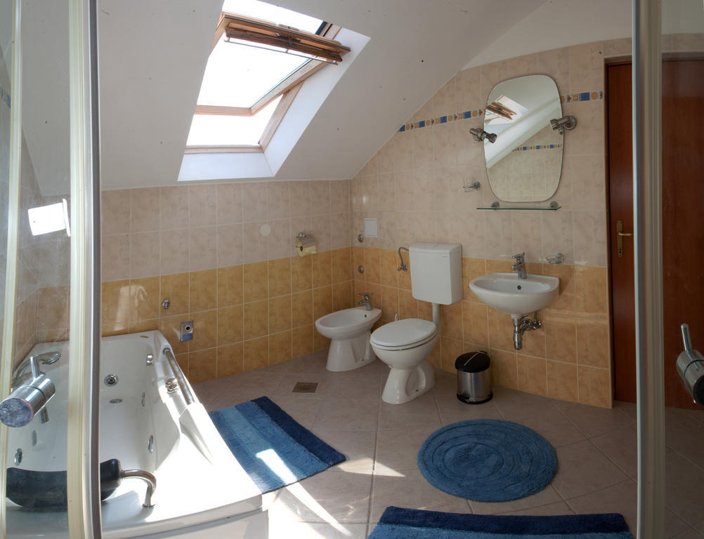 Yacht Beach Apartments Kaštela Εξωτερικό φωτογραφία