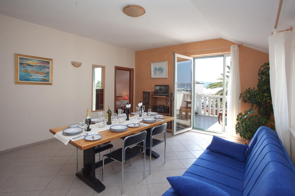 Yacht Beach Apartments Kaštela Δωμάτιο φωτογραφία